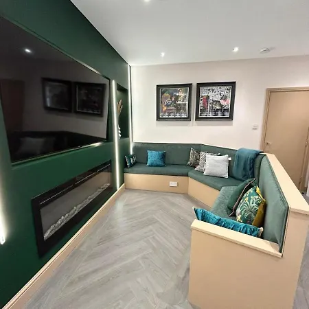 Strawberry Fields Suite By Sasco Apartments Blackpool Extérieur photo
